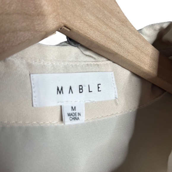 Mable Gwen Button Down Satin Shirt Dress In Taupe Size Medium - Picture 3 of 6